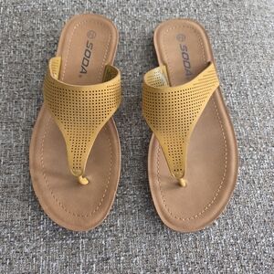 Gold Flip Flops Women 6 1/2 Perforated Soda Flats Thong Flip Flop Sandals Summer